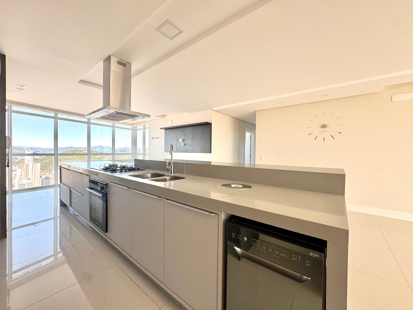 Apartamento no Edifício Alameda Jardins à venda no centro de Balneário Camboriú — foto 11