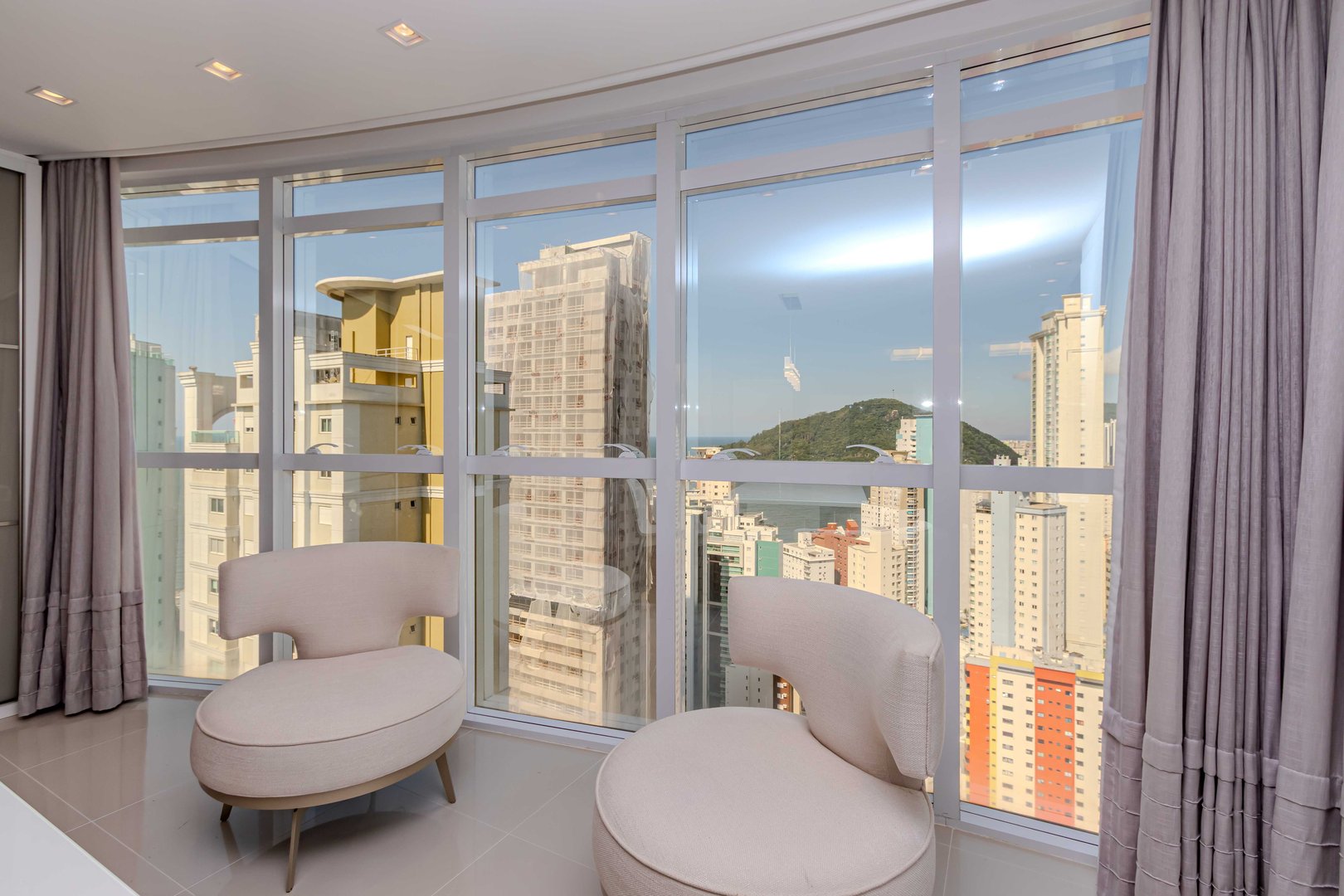 Apartamento Vista Mar no Edifício Villa Di Mare à venda no centro de Balneário Camboriú — foto 9