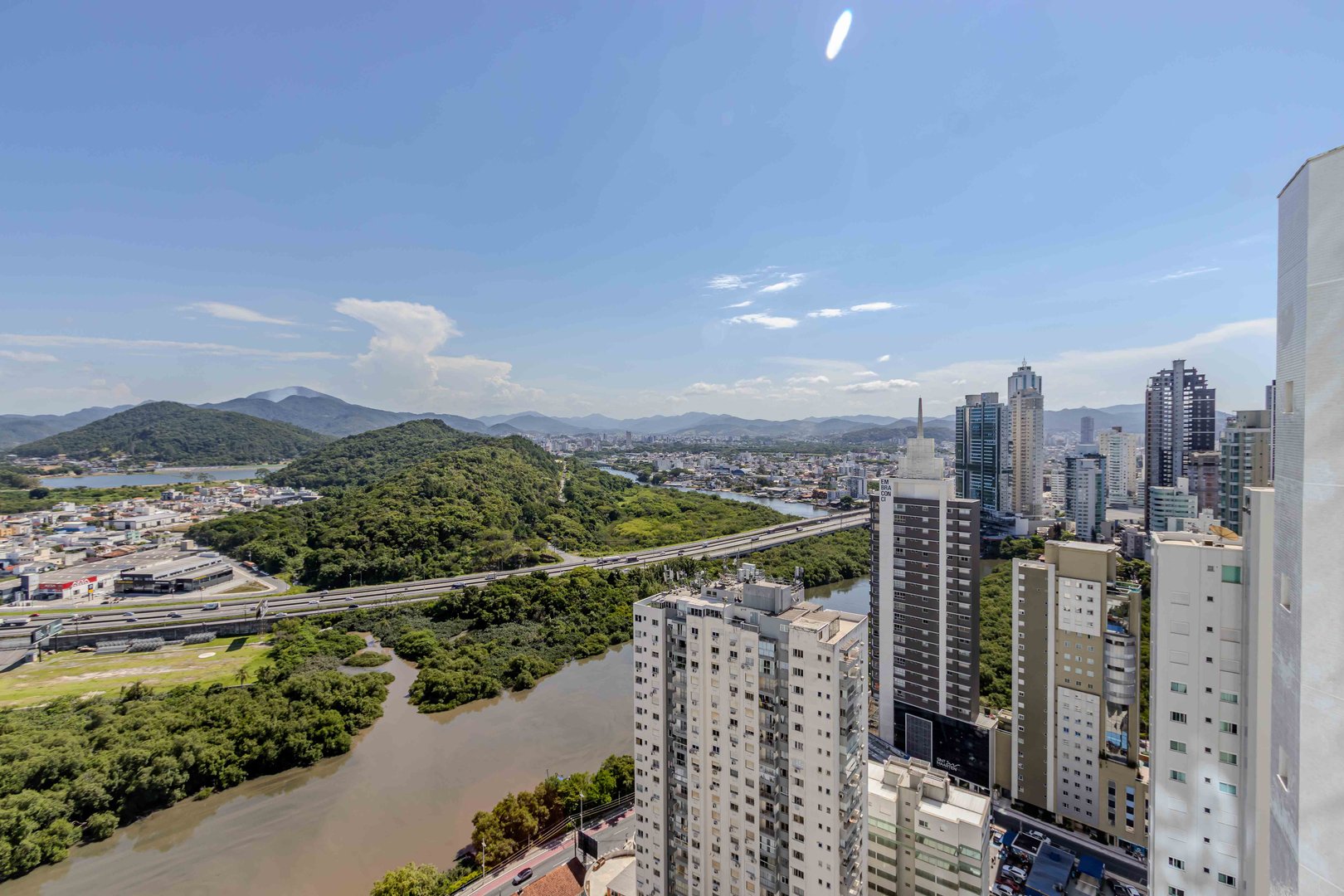 Apartamento Frente Mar no Edifício Epic Tower à venda na Barra Sul em Balneário Camboriú — foto 22