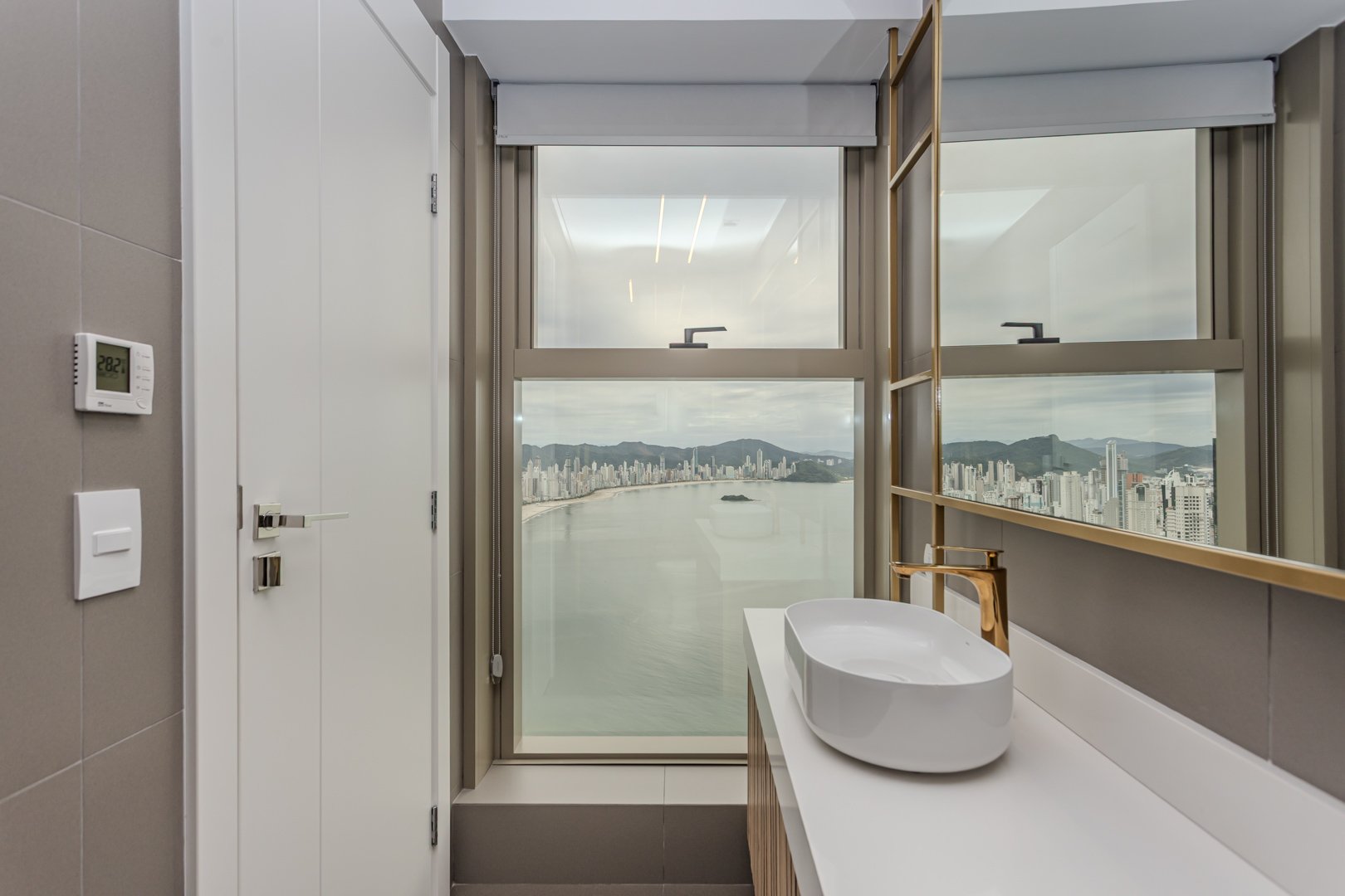 Apartamento no Edifício Yachthouse à venda em Barra Sul, Balneário Camboriú — foto 30