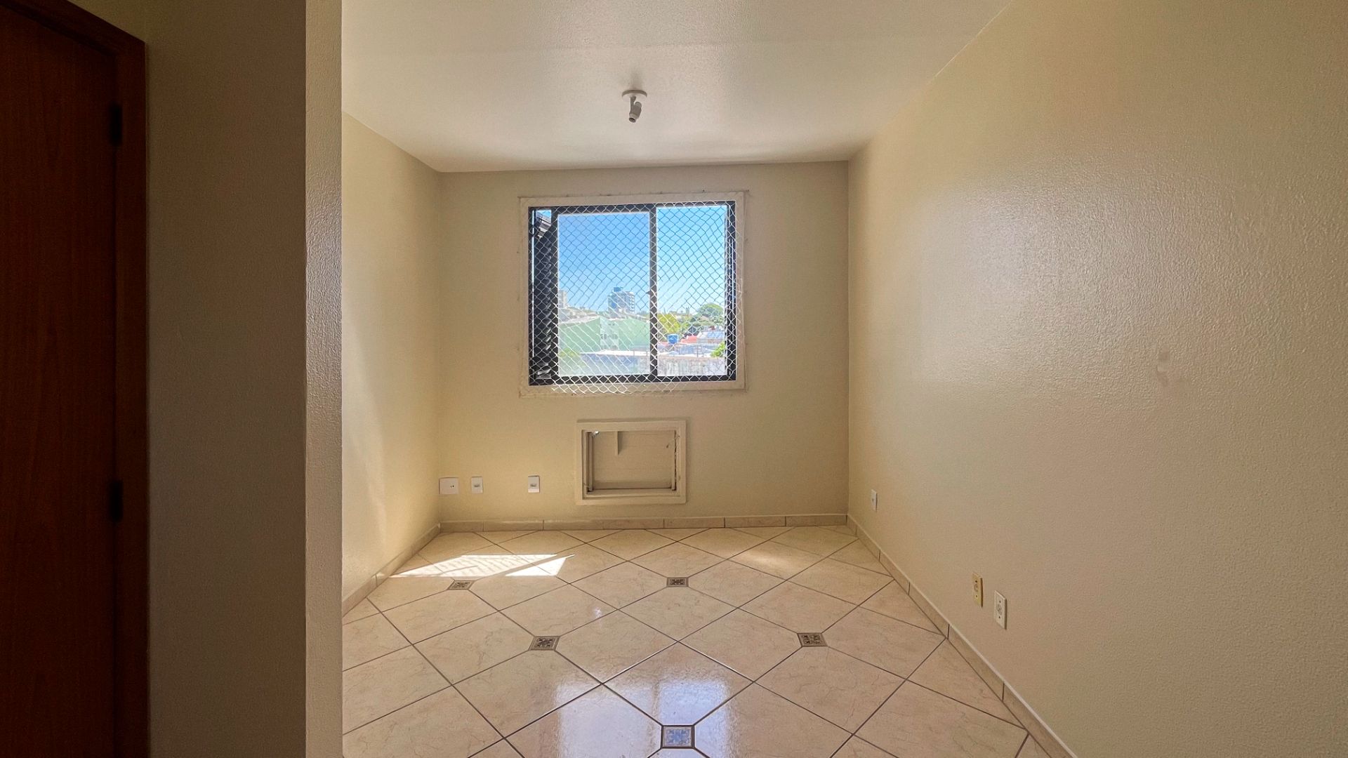 Apartamento no Joan Miró com 2 dormitórios - Foto 12