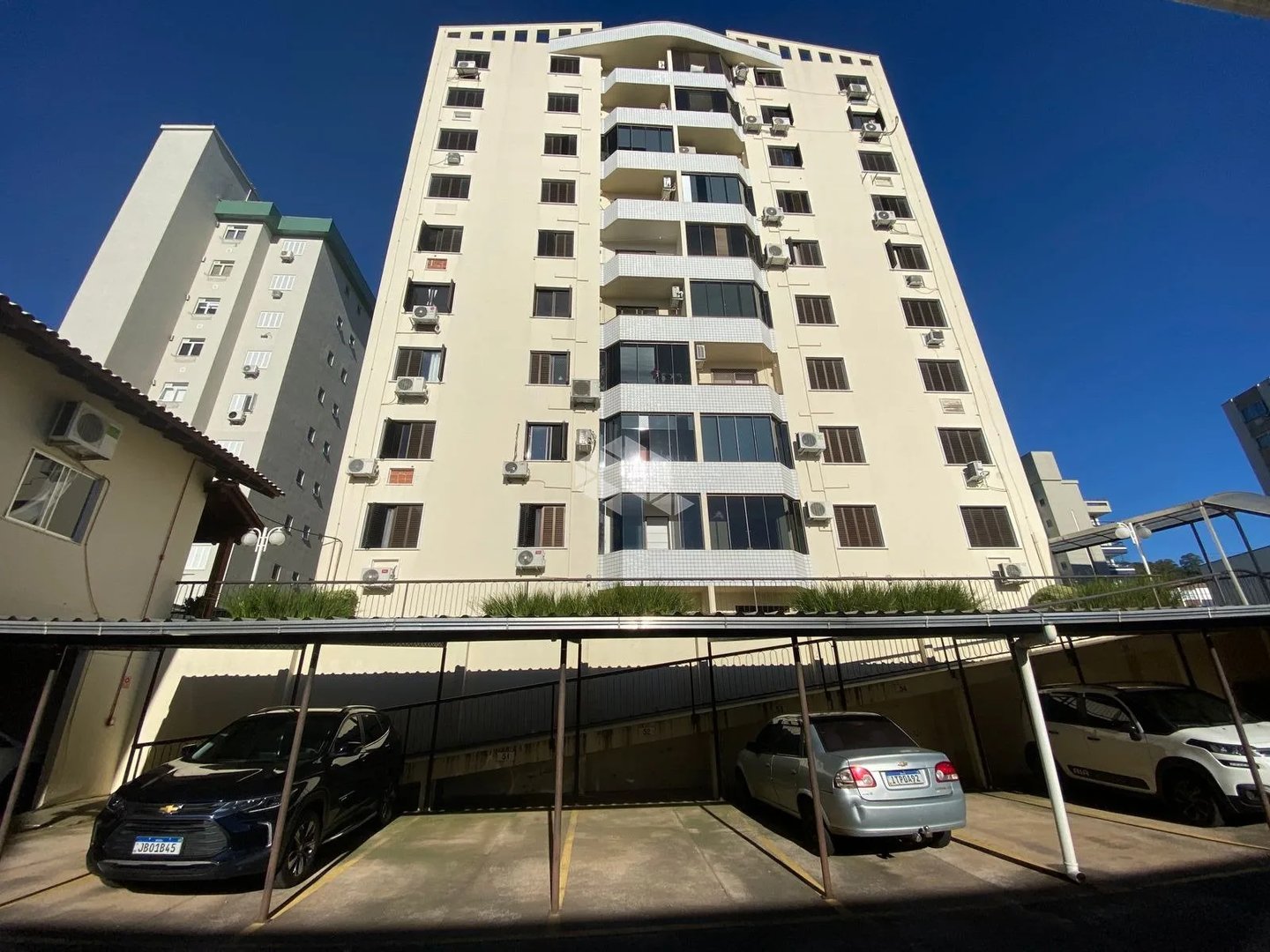 Apartamento com 2 quartos, 2 vagas e 75.92m² - Foto 20