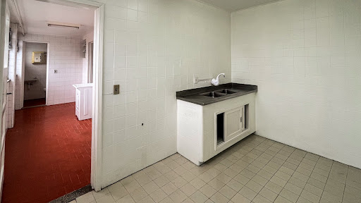 Apartamento no Centro com 2 dormitórios e sacada - Foto 6