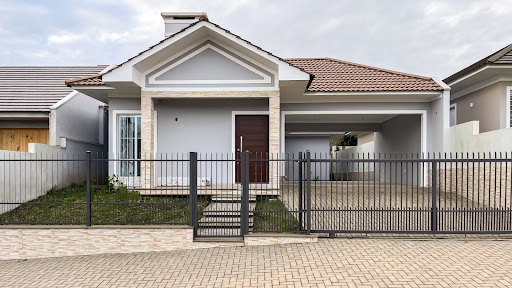 Casa em Linha Santa Cruz com 3 dormitórios, suíte e pátio