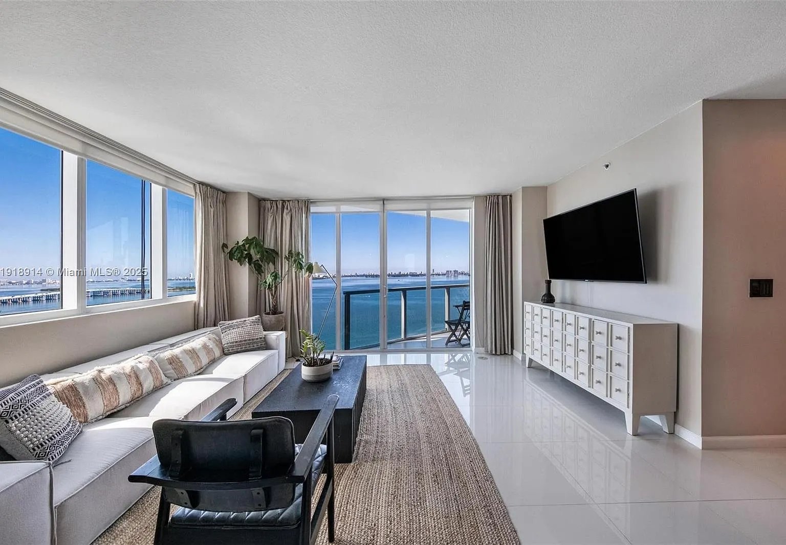 APARTAMENTO MIAMI - 82417995 — foto 4