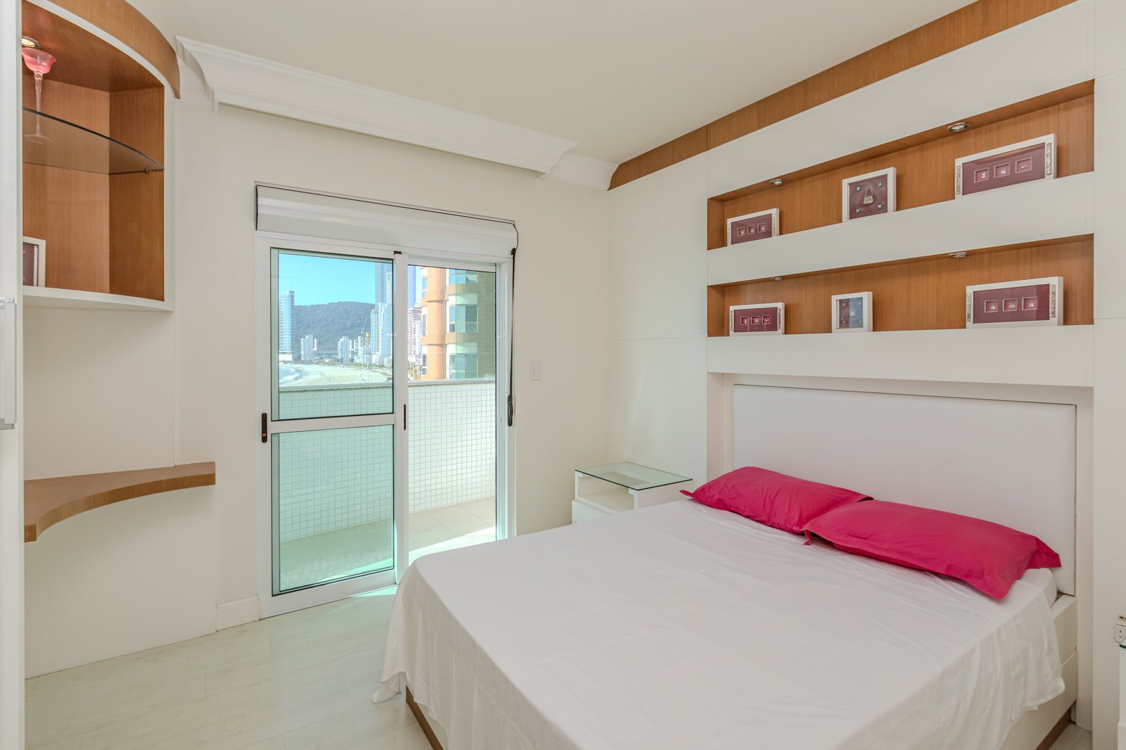 Apartamento Frente Mar em Villa Cora à venda no centro de Balneário Camboriú — foto 22