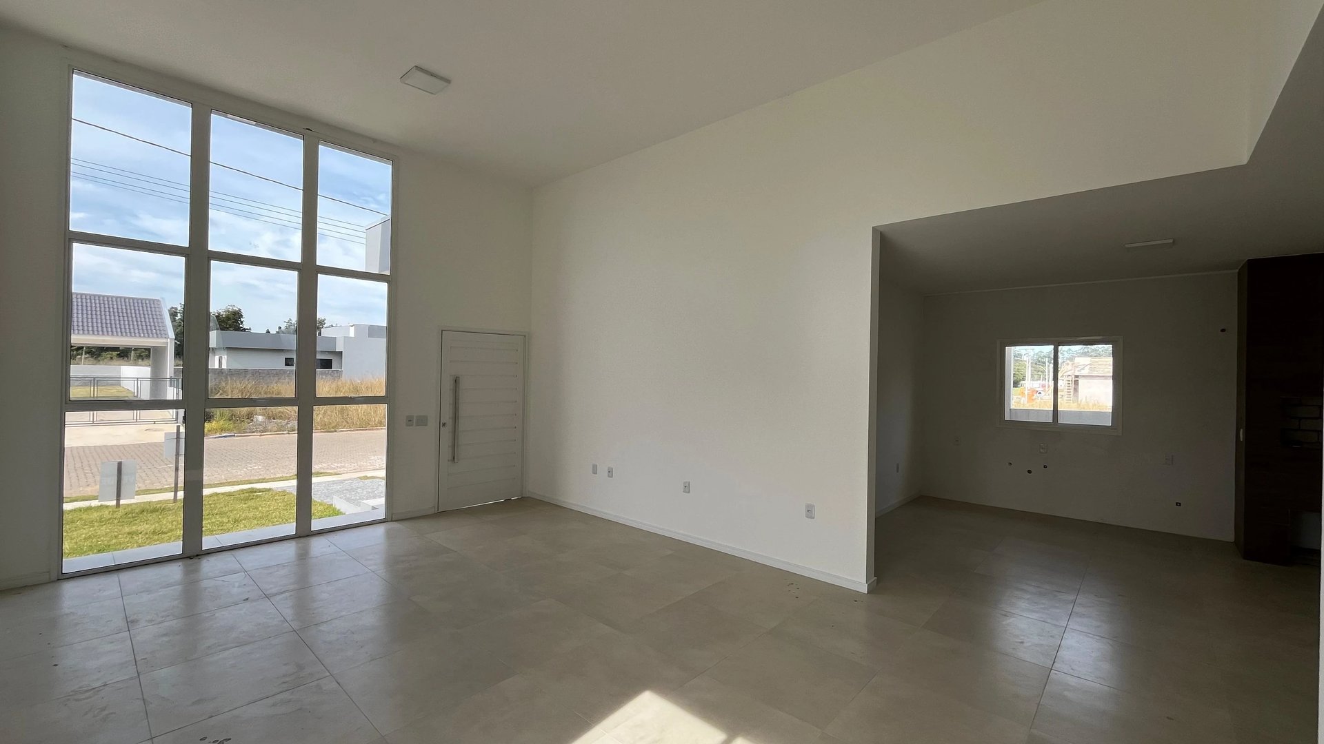 Casa com 3 dormitórios, 1 suíte e 2 vagas de garagem - Foto 3