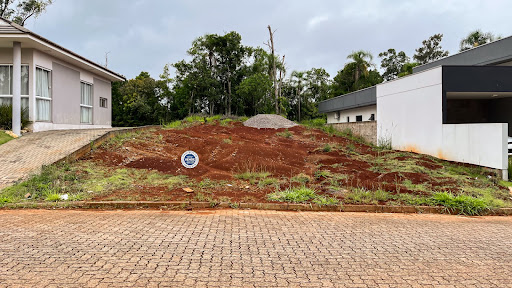 Terreno no Residencial Royal Country com 398 m² - Foto 7