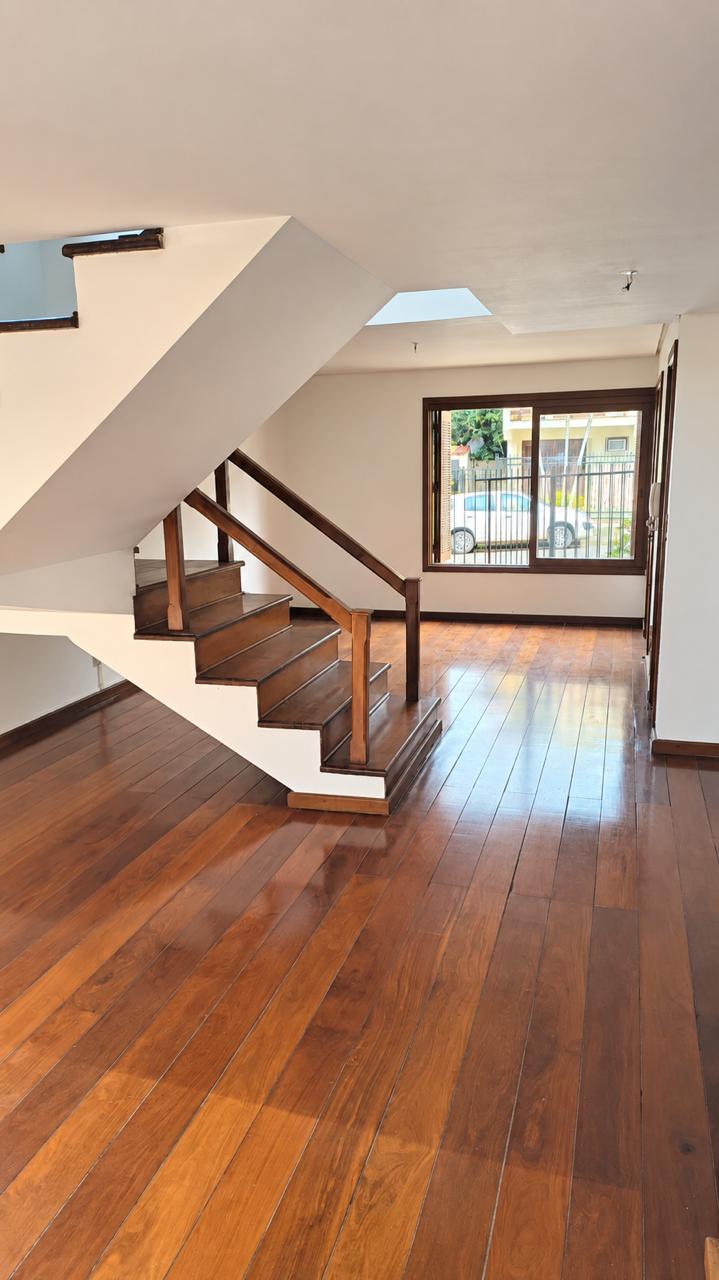 Duplex no Santo Inácio com 3 dormitórios e pátio amplo - Foto 10