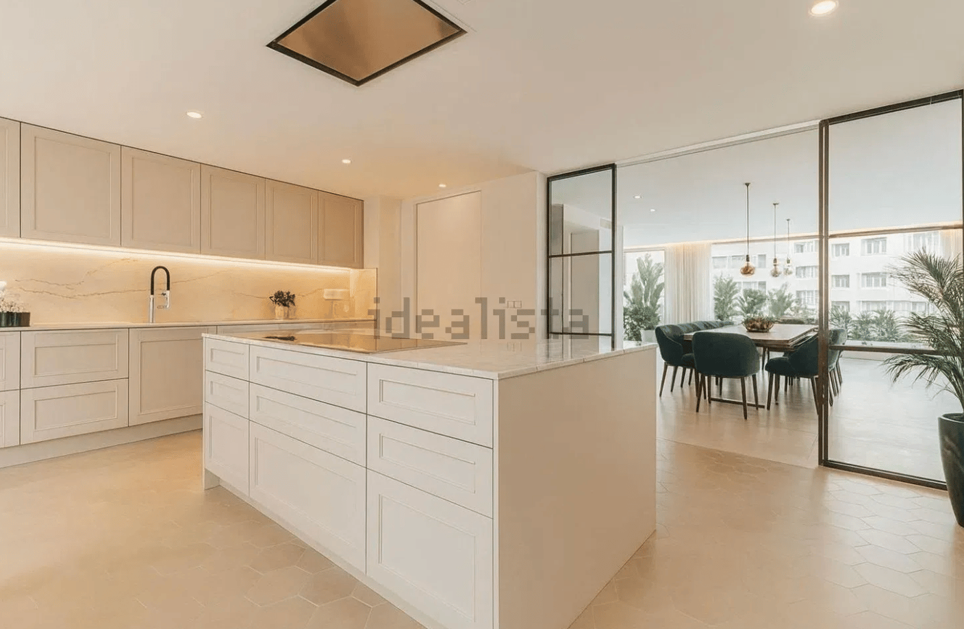 PENTHOUSE - 34949354 — foto 3