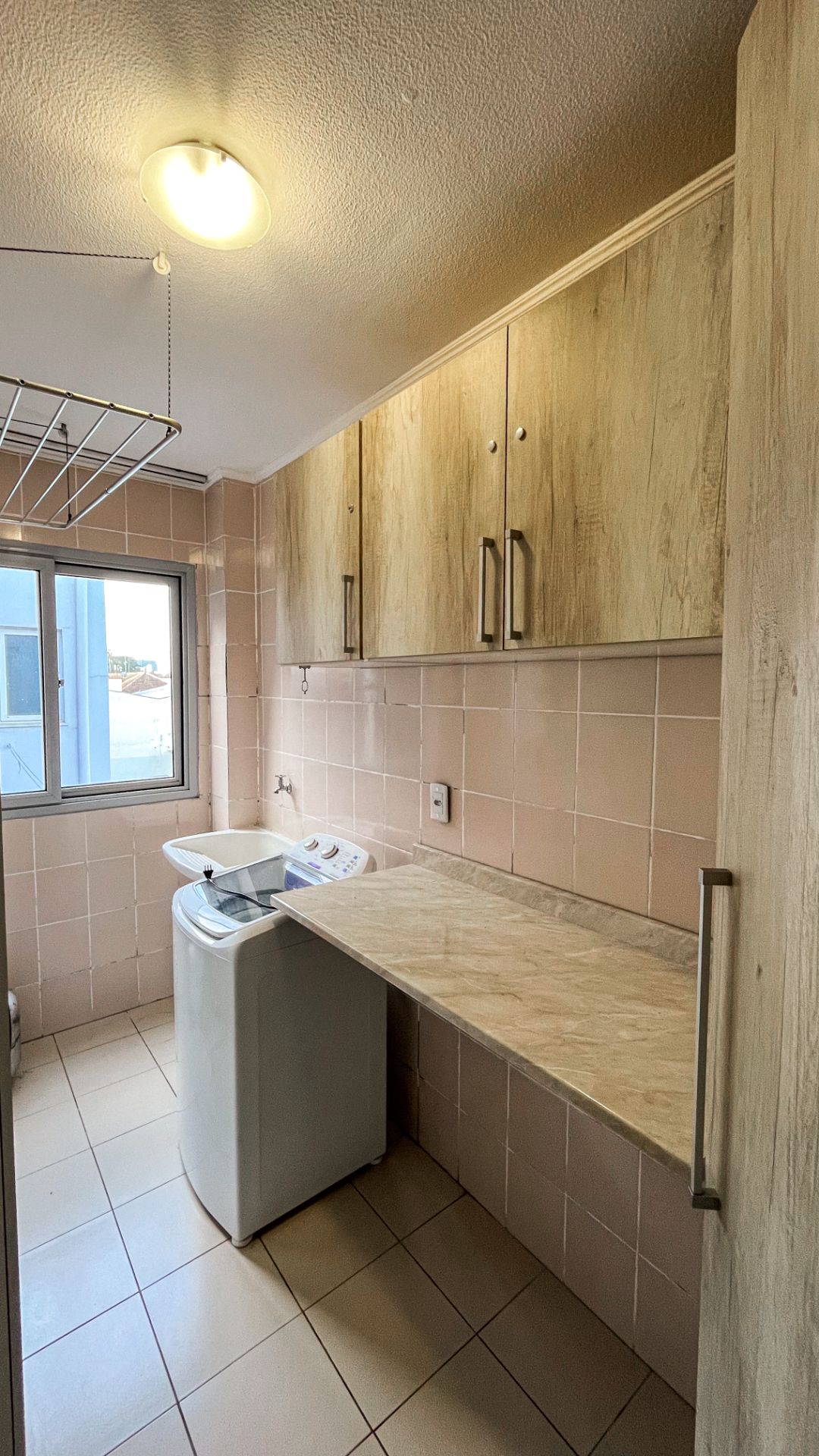 Apartamento Mobiliado no centro com 2 Dormitórios - Foto 17
