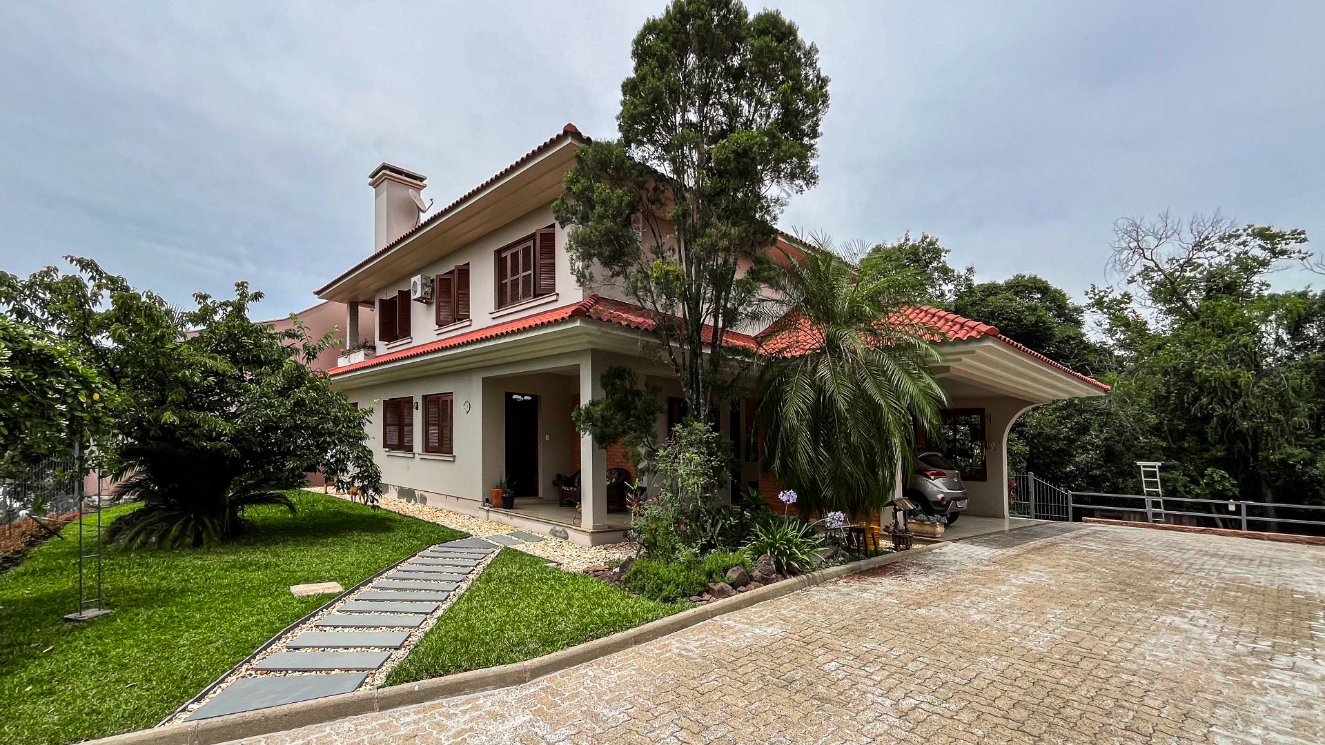 Casa no Santo Inácio com 3 dormitórios e área gourmet