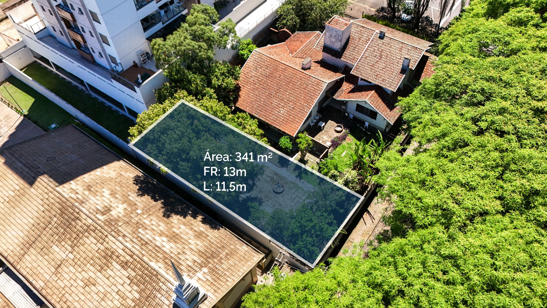 Terreno Plano no Centro com 341 m²