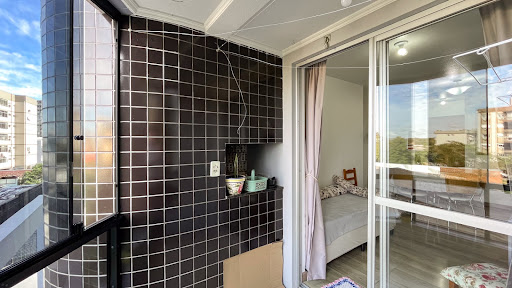 Apartamento no Centro com 1 dormitório e sacada - Foto 13