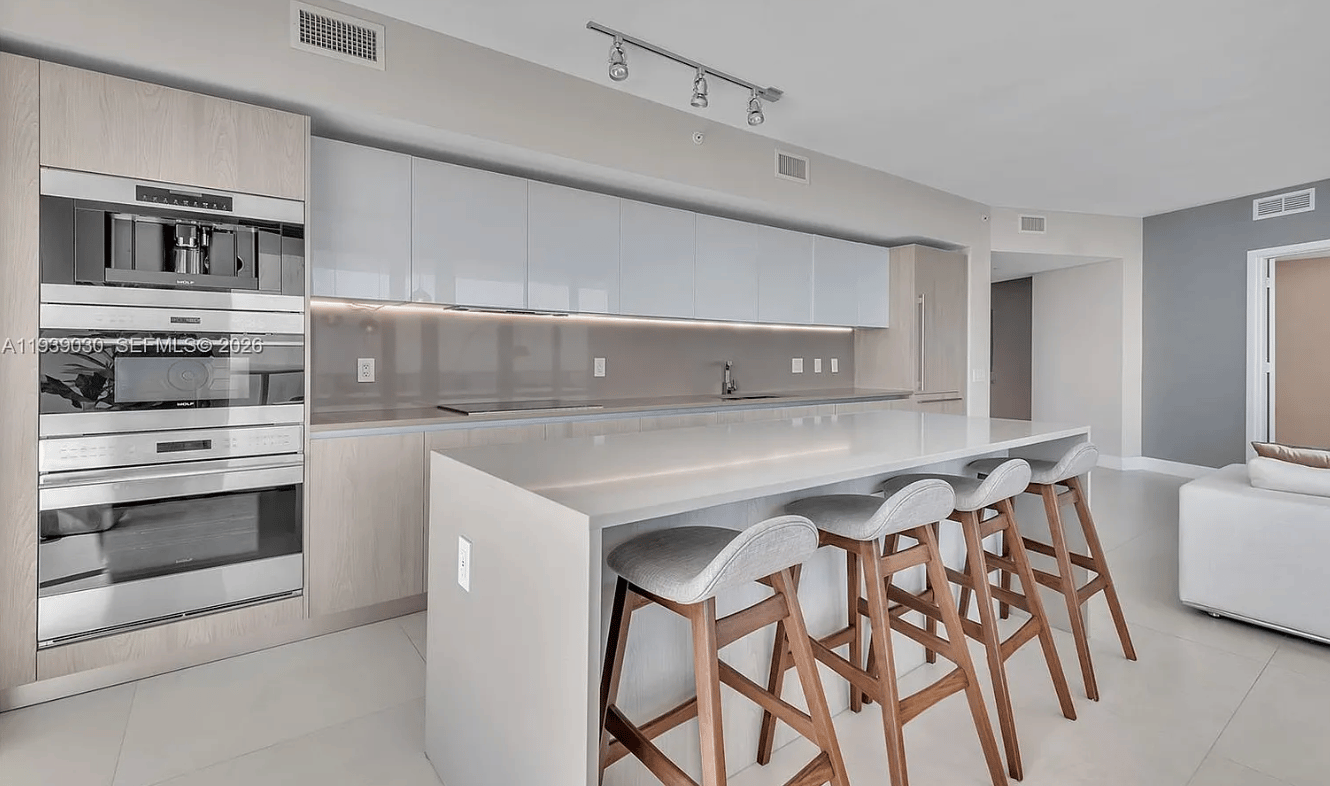 APARTAMENTO EM HOLLYWOOD - 121930744 — foto 3