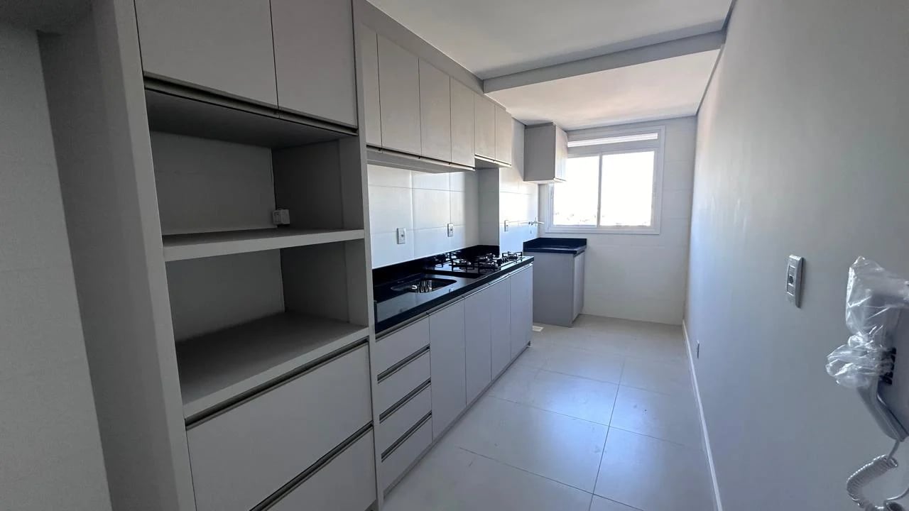 Apartamento no Centro com 2 dormitórios, sendo 1 suíte e 1 vaga de garagem. - Foto 12