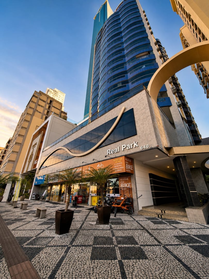 Apartamento Frente Mar no Edifício Real Park à venda em Balneário Camboriú