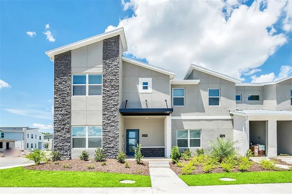 CASA STOREY LAKE 446396842