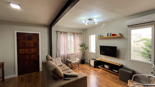 Casa no Centro com 3 dormitórios, Suíte e Piscina - Foto 8