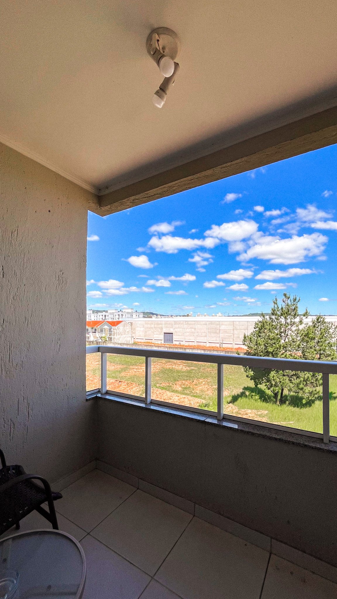 Apartamento no Residencial Siena com 2 dormitórios e sacada - Foto 11