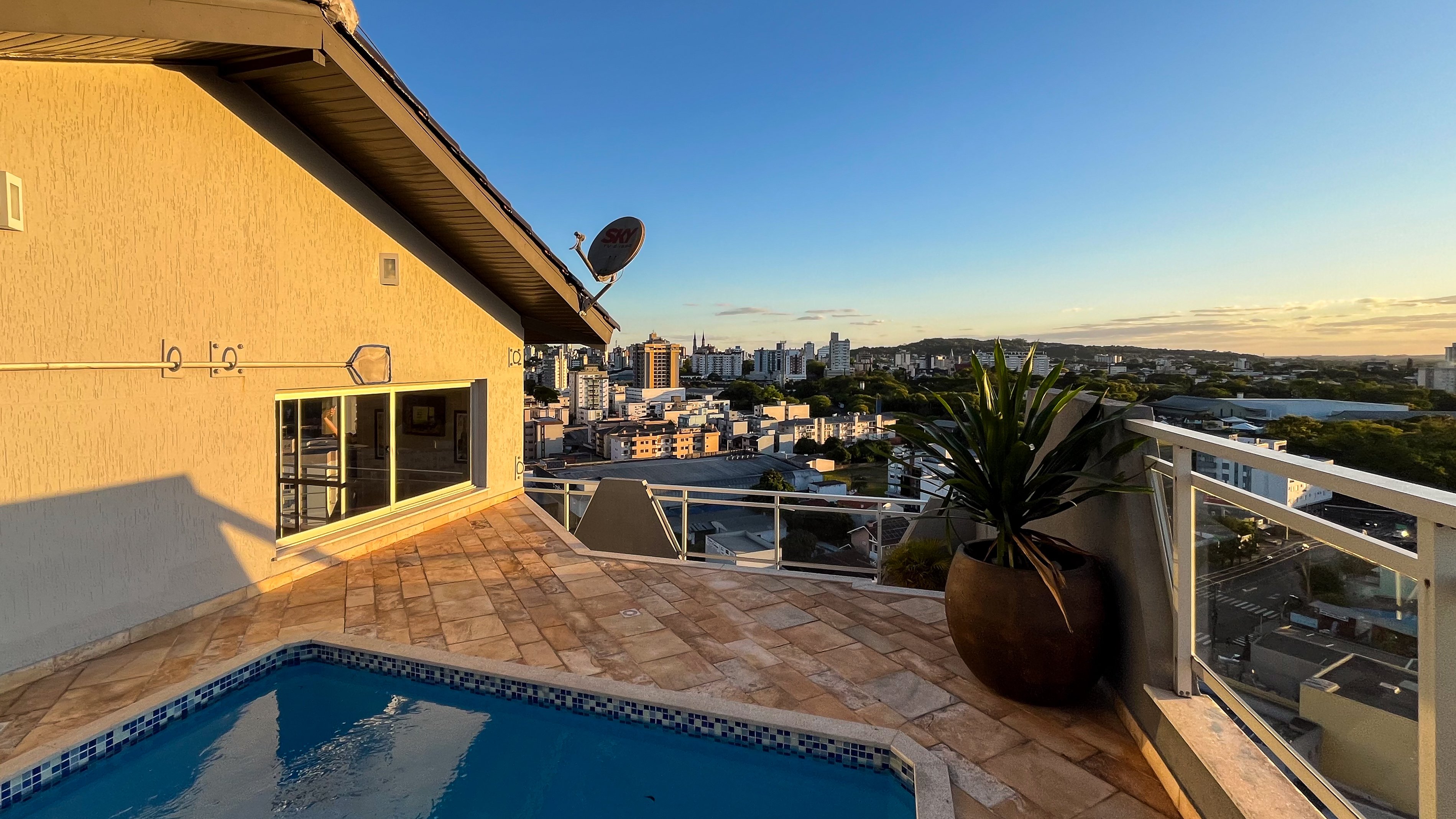 Cobertura no Santo Inacio com 3 dormitórios e terraço - Foto 26