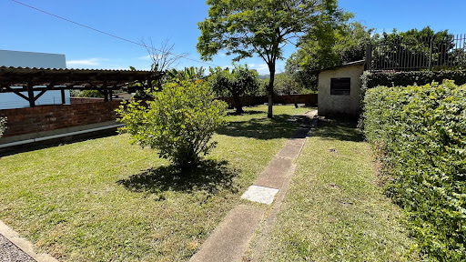 Casa no Goiás com 3 dormitórios e amplo pátio - Foto 18
