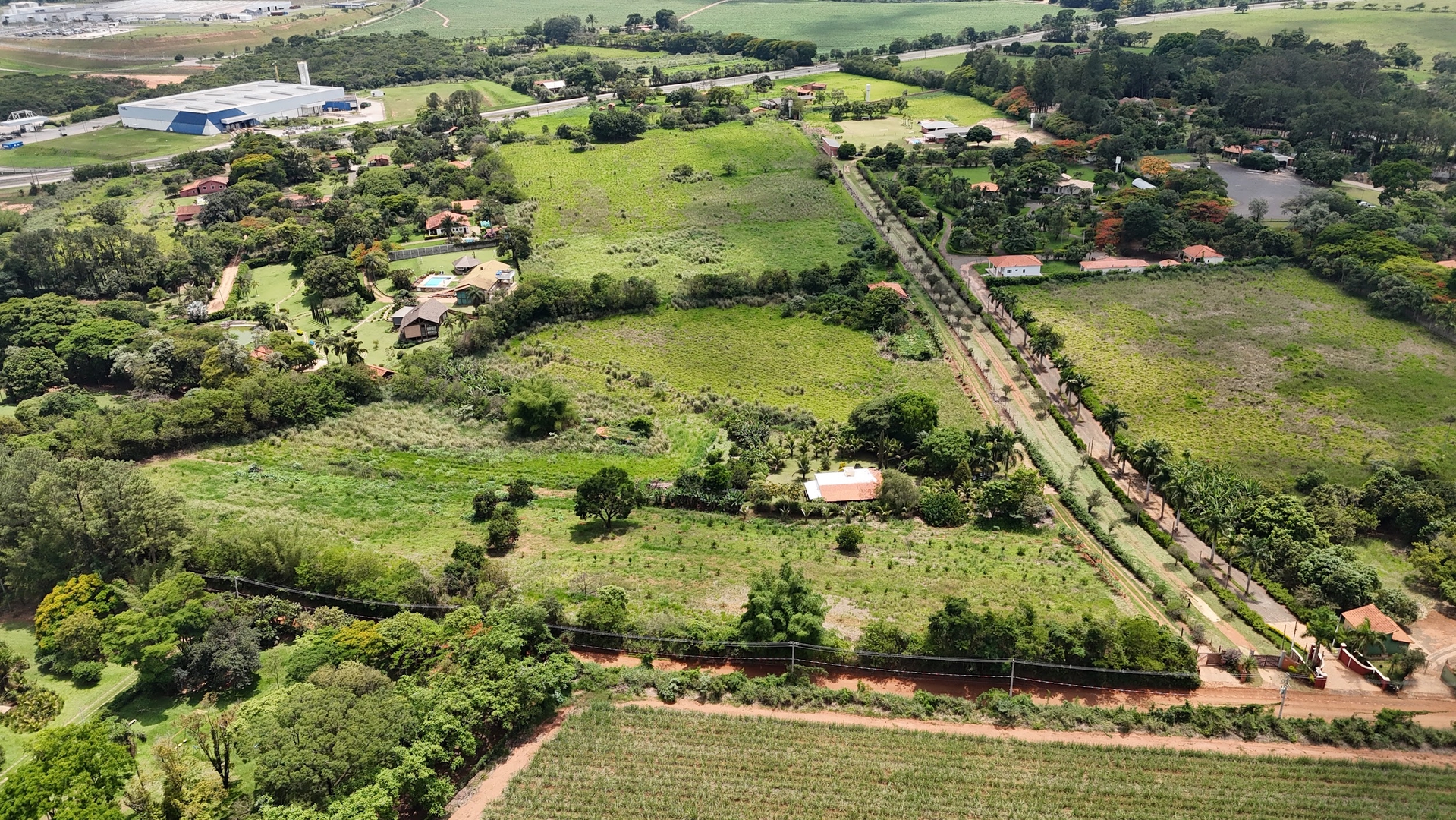 Área, Centro, Porto Feliz - R$ 9.6 mi, Cod: CH-1070
