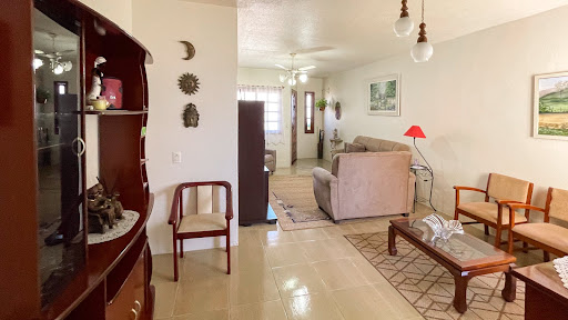 Casa no Goiás com 3 dormitórios e amplo pátio - Foto 7