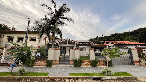 Casa no Centro com 4 dormitórios - Foto 6