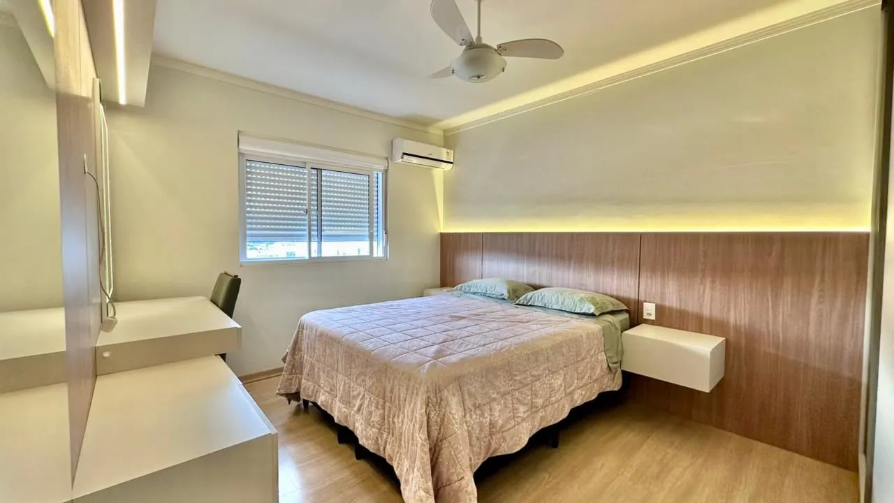 Apartamento Impecável e sacada com vista livre - Foto 9
