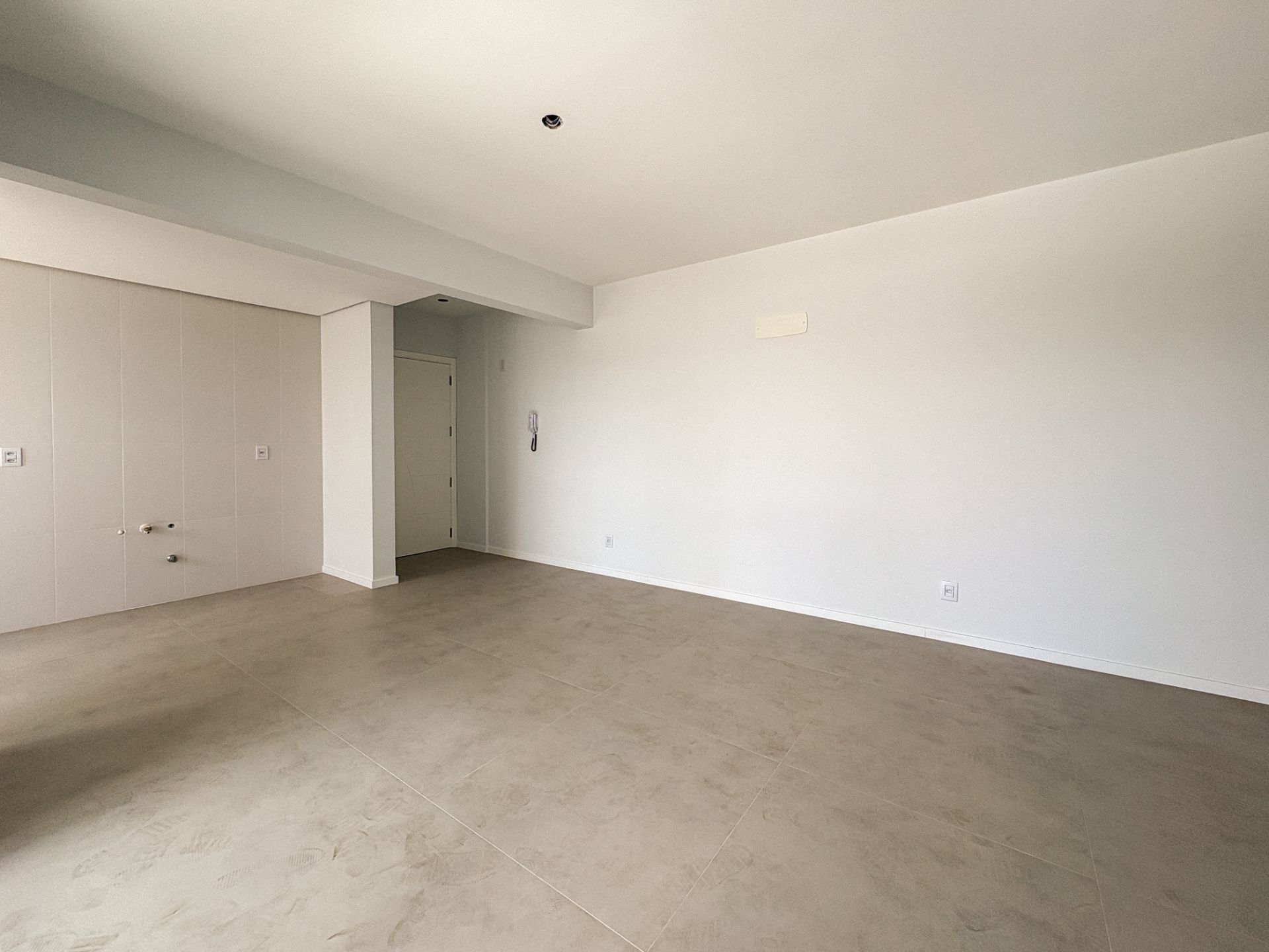 Apartamento no Edifício Gaudí com 2 dormitórios, 1 suíte - Foto 13