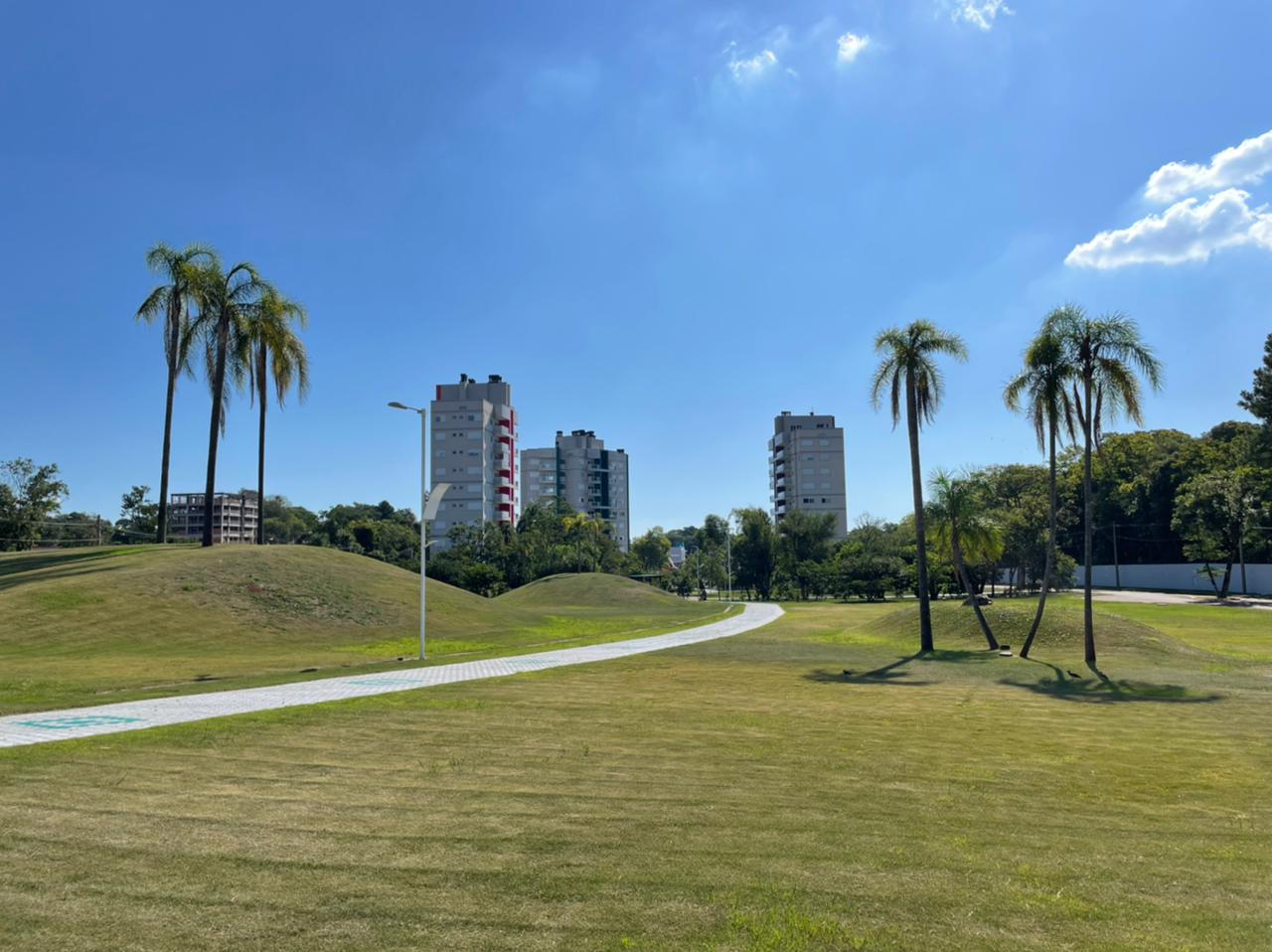 Terreno no Condomínio Parque Europa com 3353 m²
