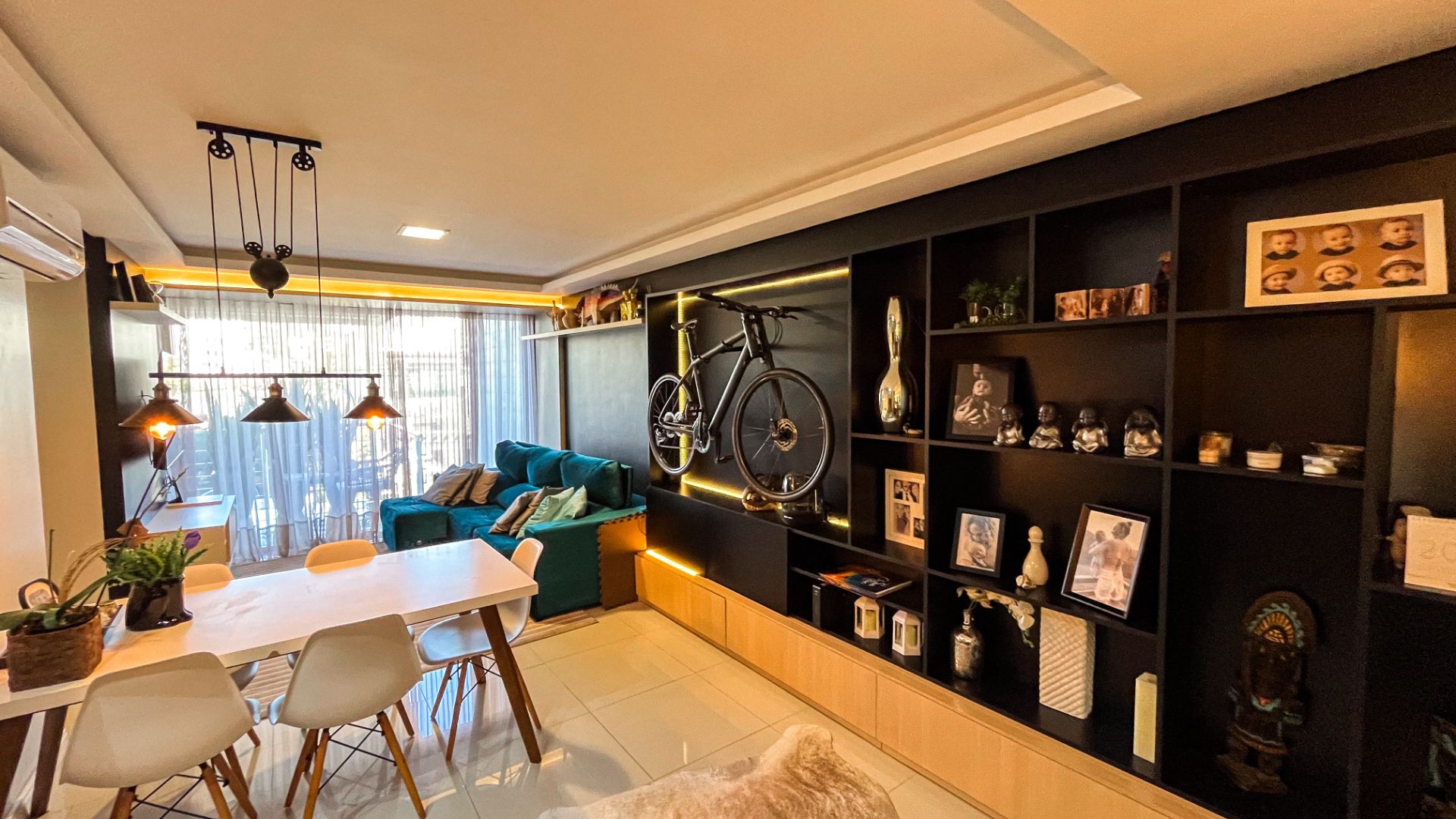 Apartamento no Santo Inácio com 3 dormitórios e sacada