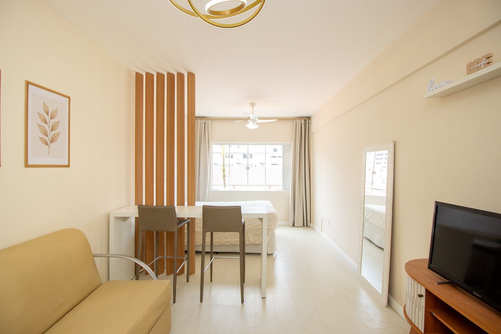 Apartamento no Edifício Long Beach II à venda em Pioneiros, Balneário Camboriú — foto 3