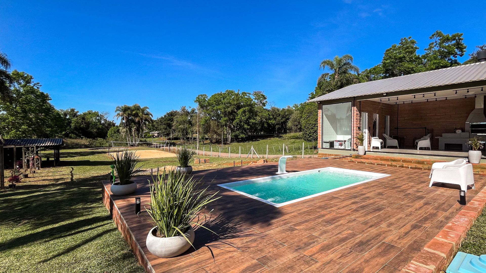 Chácara no Country com 2 dormitórios, suíte, piscina e sauna - Foto 22