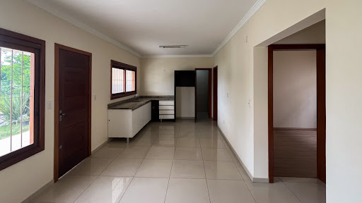 Casa no Country com 3 dormitórios, 1 suíte - Foto 6