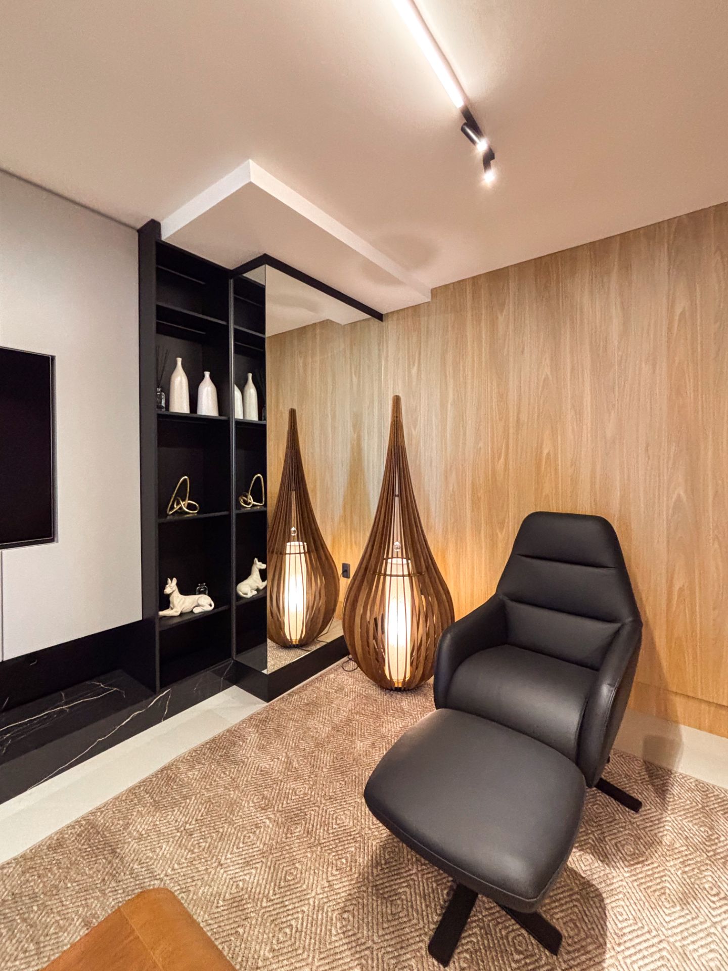 Apartamento amplo e mobiliado com 3 suítes no Munchen - Foto 6
