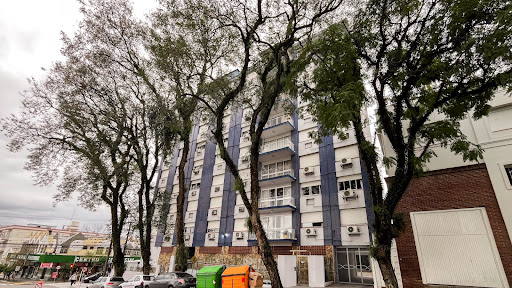 Apartamento no Centro com 2 dormitórios e sacada - Foto 15