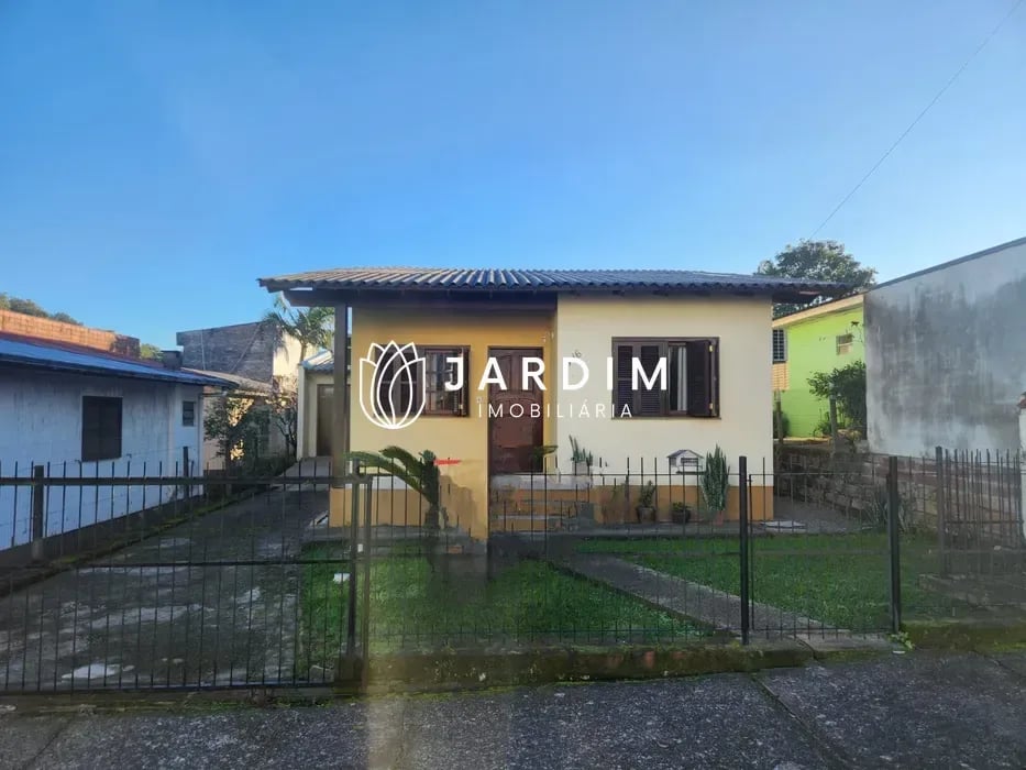 Casa com 3 Dormitórios no Universitário