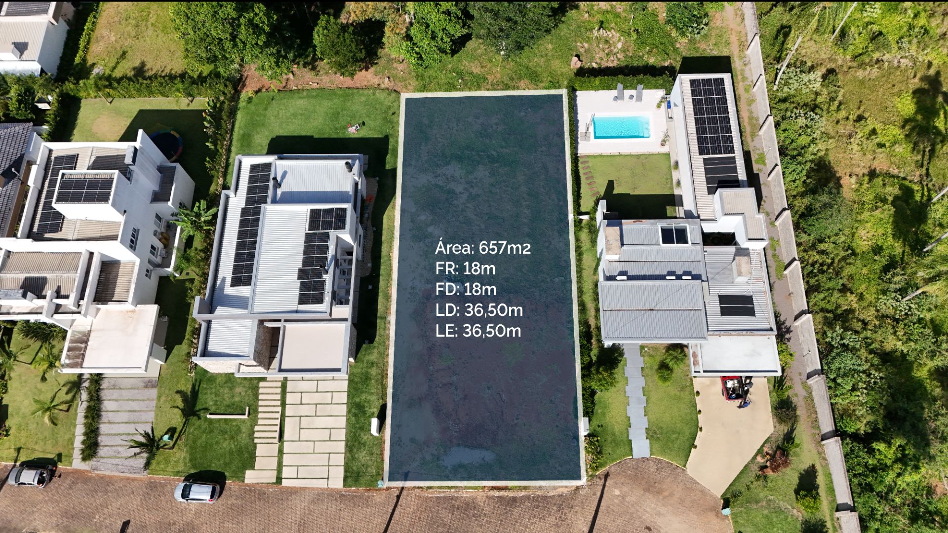 Terreno no condomínio Country Ville com 657 m²