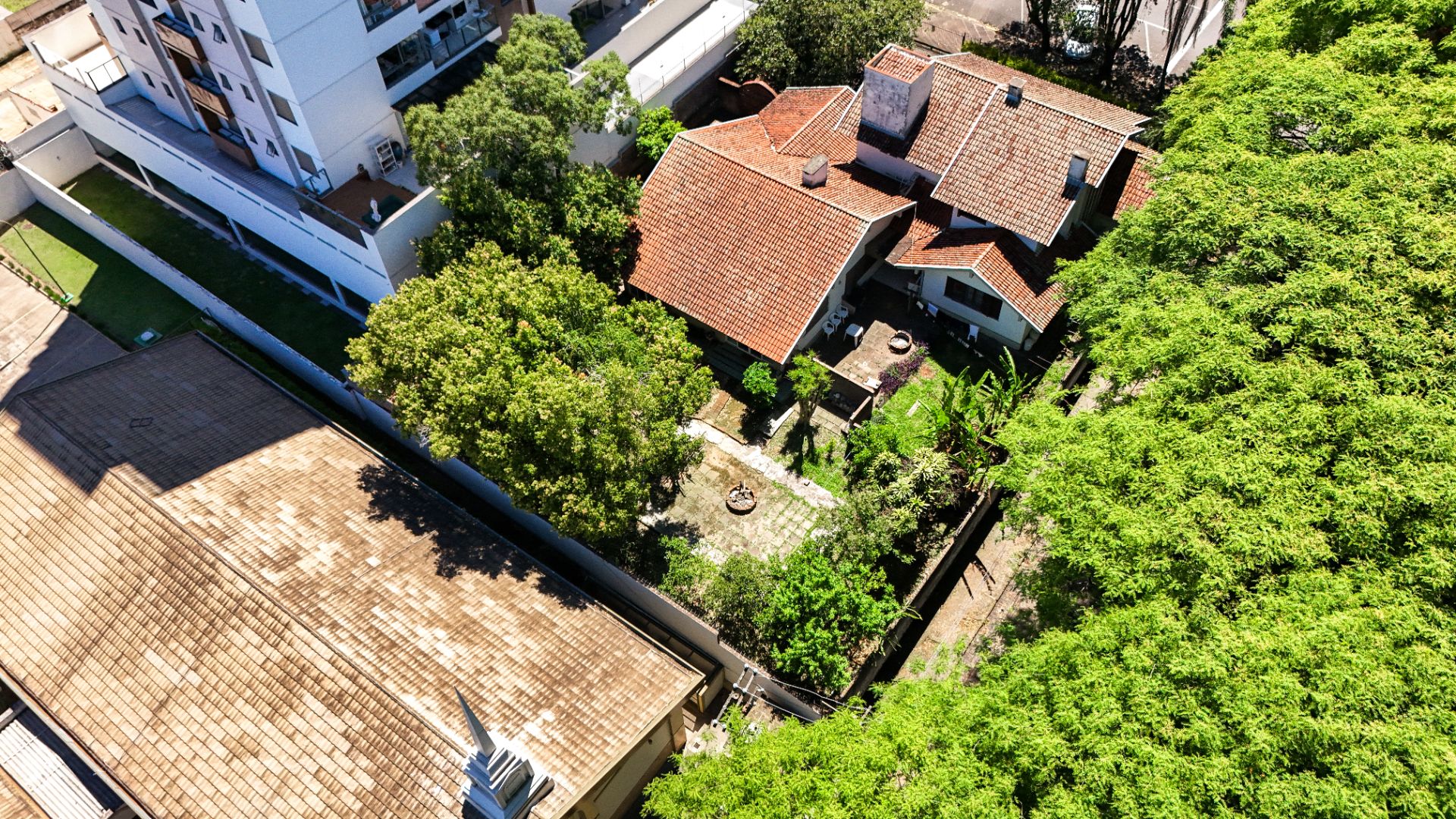 Terreno Plano no Centro com 341 m² - Foto 6