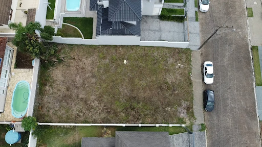 Terreno no Loteamento Jardim das Hortências com 364 m² - Foto 3