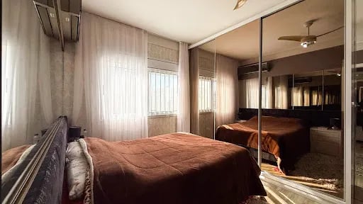 Apartamento no centro com 3 dormitórios e sacada ampla - Foto 8