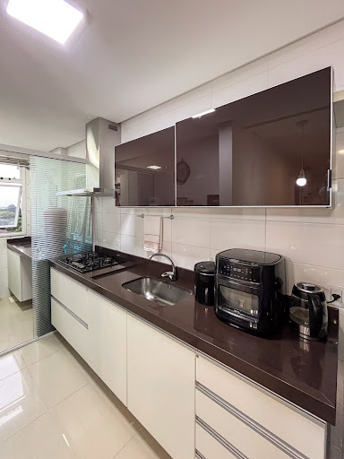 Apartamento no Luxor semimobiliado com 2 dormitórios e suíte - Foto 4