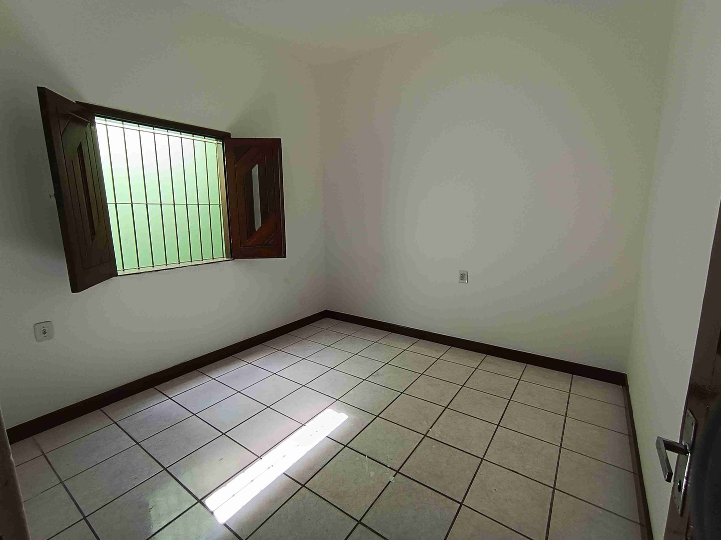 Casa de 4 quartos para locação - Região Central - Foto 9