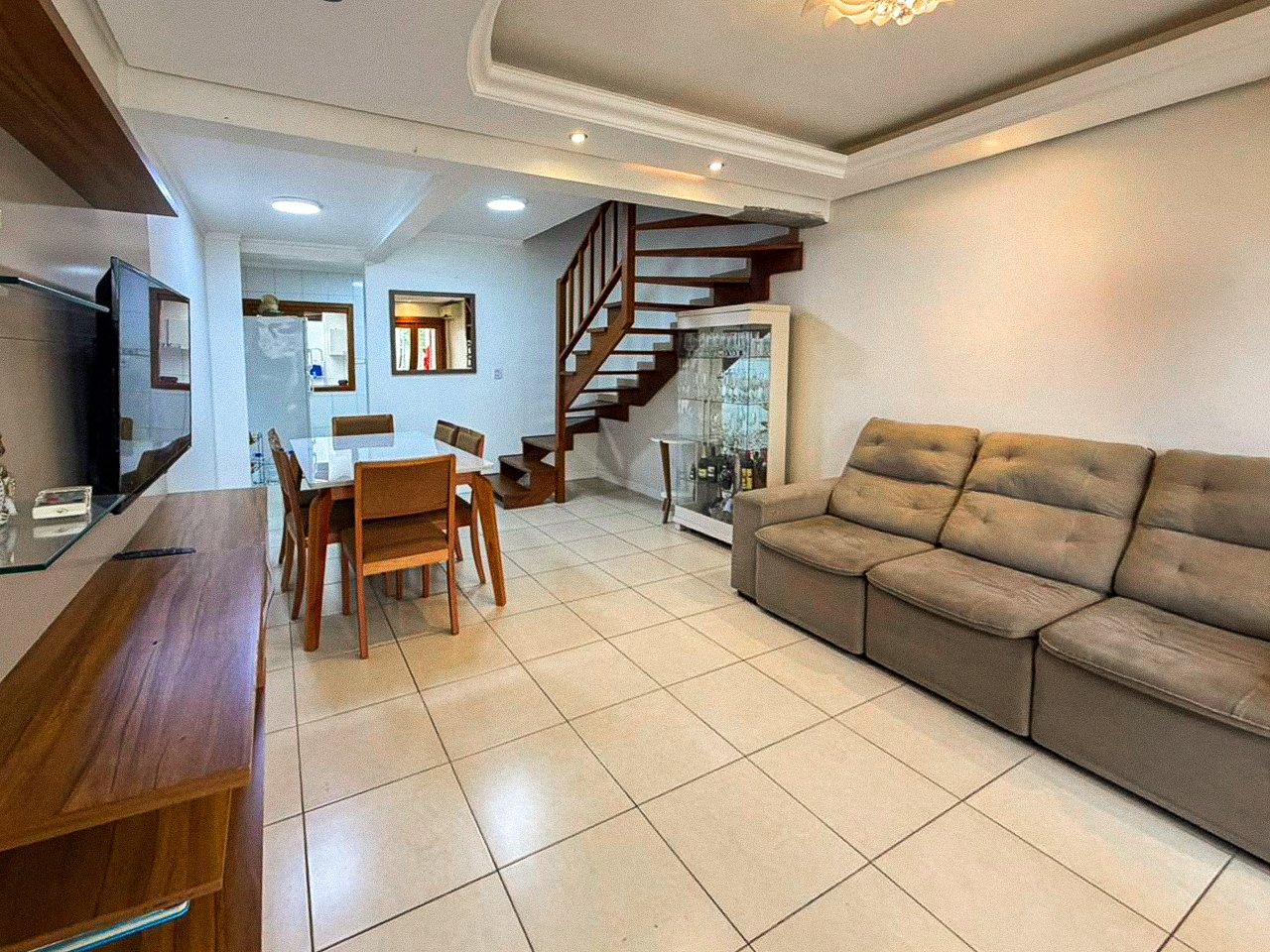Triplex de 3 dormitórios sendo 1 suíte  - Foto 4