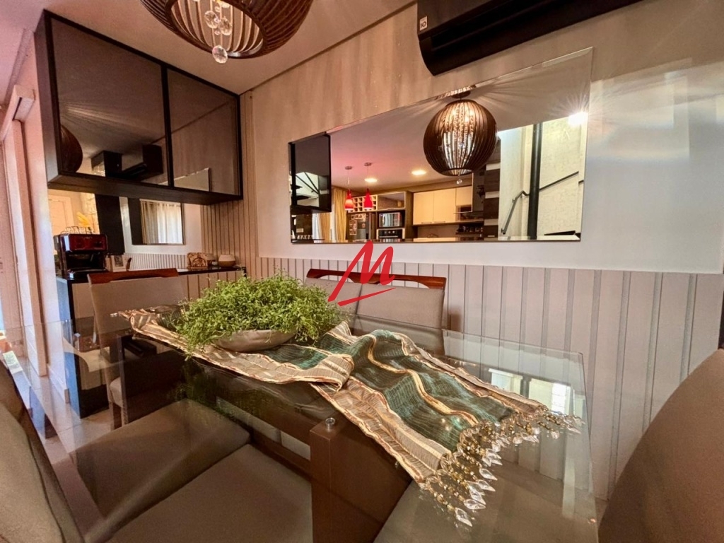 Belíssimo duplex com pátio - Foto 9