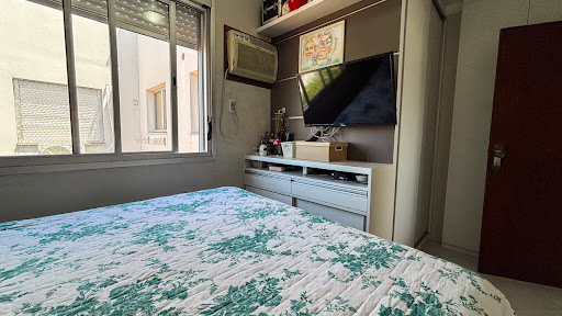 Apartamento no Centro com 2 dormitórios e sacada - Foto 17