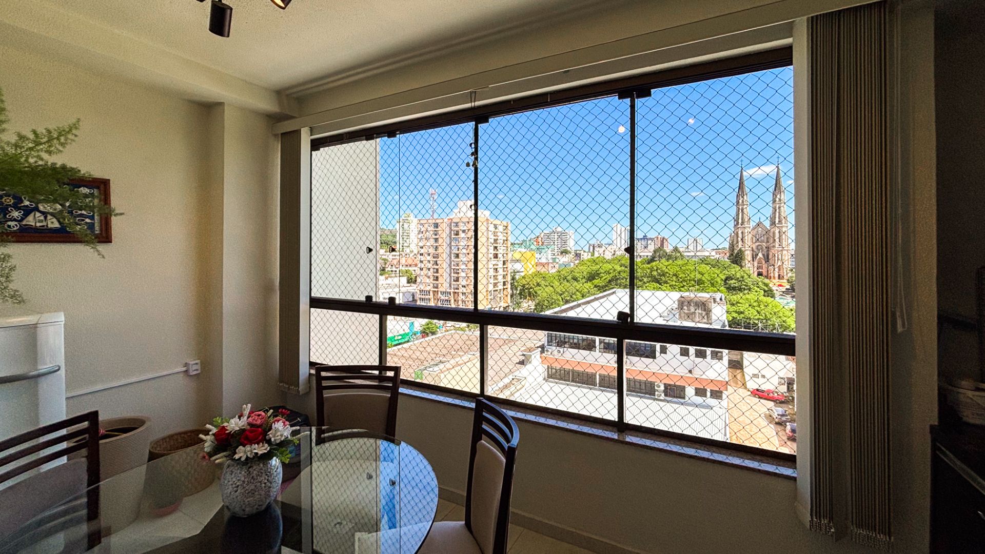 Apartamento no Centro com 3 dormitórios e sacada - Foto 24