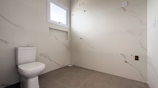 Casa no Royal Country com 3 dormitórios e pátio com piscina - Foto 12